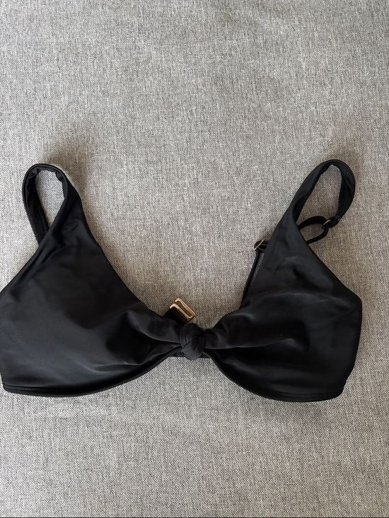 Hollister Other - Hollister Black Knot-Front Bralette with Adjustable Straps